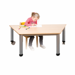 Produktbild Fahrbarer trapezförmiger Tisch, Platte mit Schichtstoff 